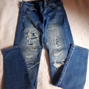 American eagle jeans 2 + white top from American e